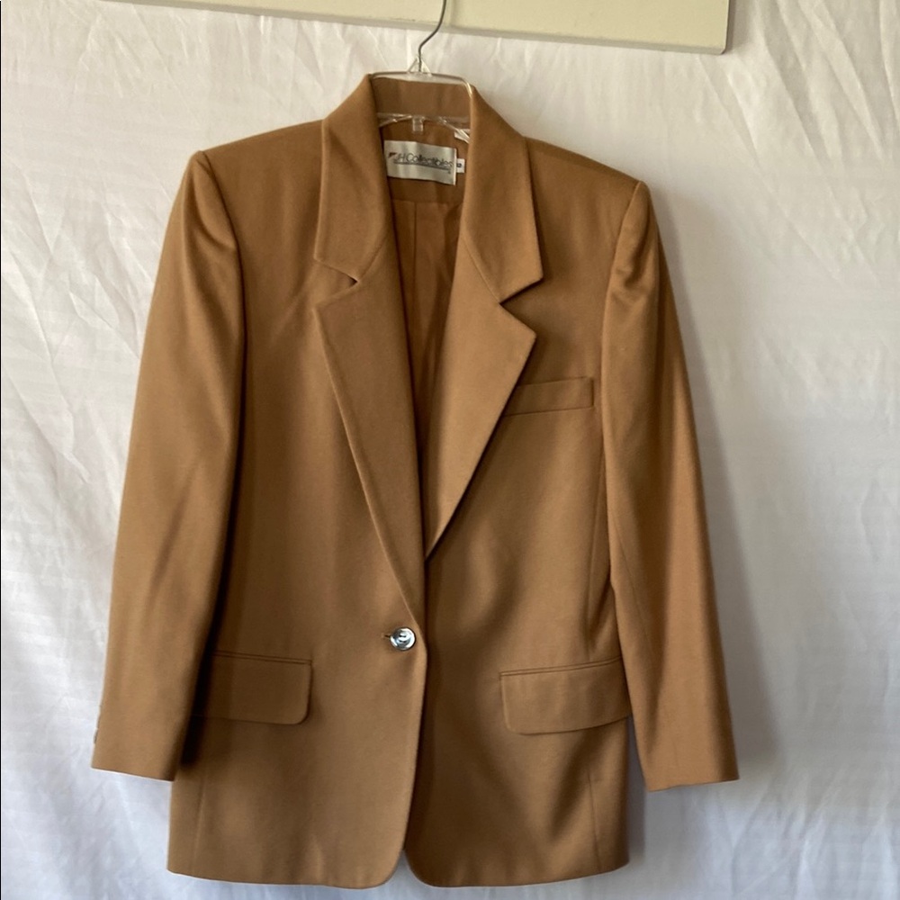 💕💕💕 JH Collectibles Tan Blazer Tailored Professional Style